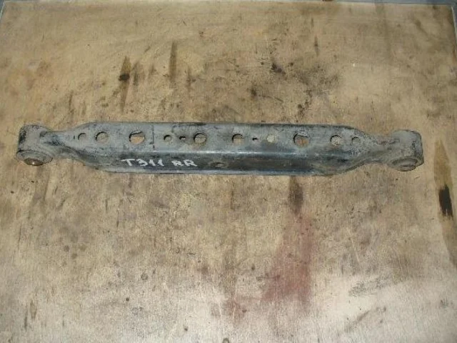 Качающийся рычаг левый для Nissan X-Trail T31 RU 2007-2014 на фотографиях