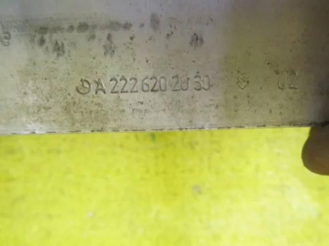 Усилитель бампера передний нижний для Mercedes-Benz S class W222 2013-2017 на фотографиях