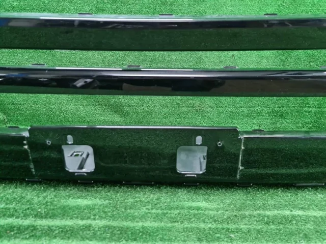 Бампер передний для Toyota Land Cruiser J300 2021+ на фотографиях