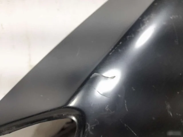 Крылья для Toyota Avensis Хетчбек T250 2003-2008 на фотографиях