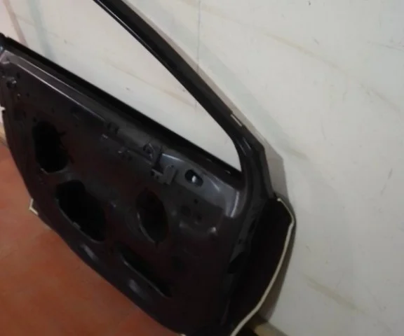 Дверь передняя левая для Citroen C4 Седан 2010-2016 на фотографиях