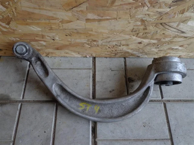 Рычаг передний правый нижний для Audi A4 B8 2007-2015 на фотографиях