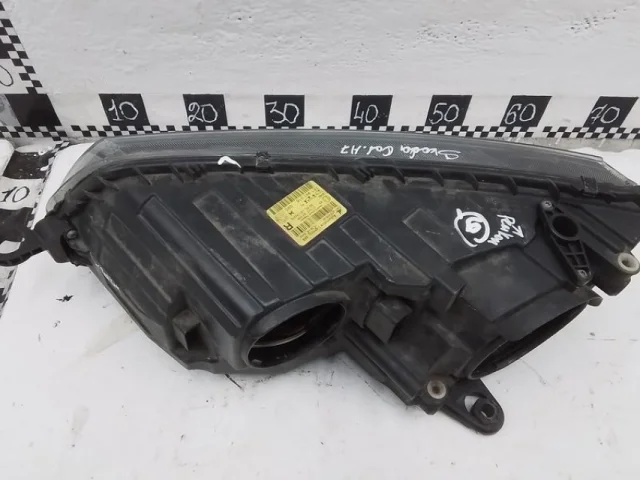 Фары для Skoda Octavia A7 Tour rest на фотографиях