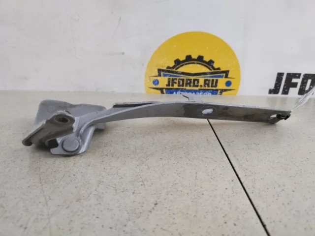 Петля капота левая для Suzuki Grand Vitara 2005-2014 на фотографиях