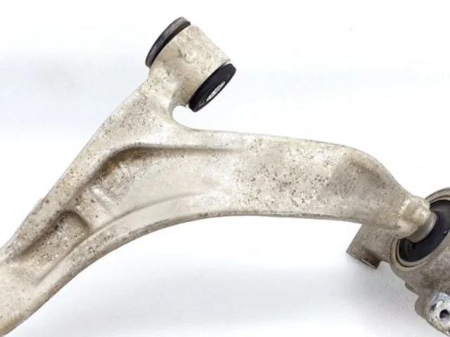 Рычаг передний правый нижний для Infiniti FX S50 2003-2008 на фотографиях