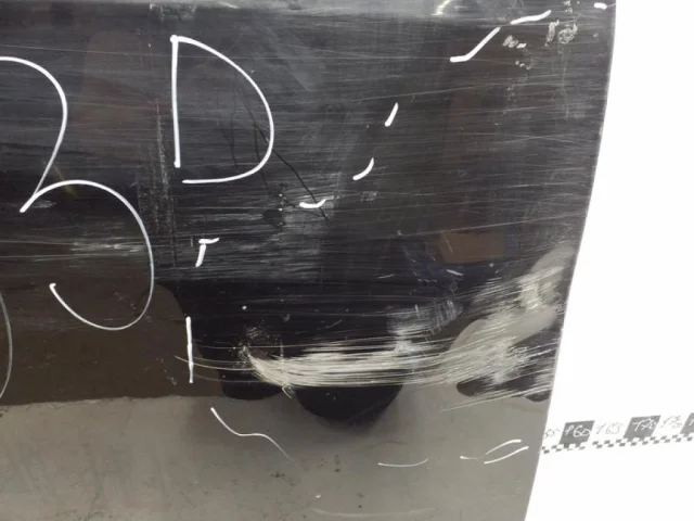 Дверь передняя правая для Audi Q8 4M 2018-2023 на фотографиях