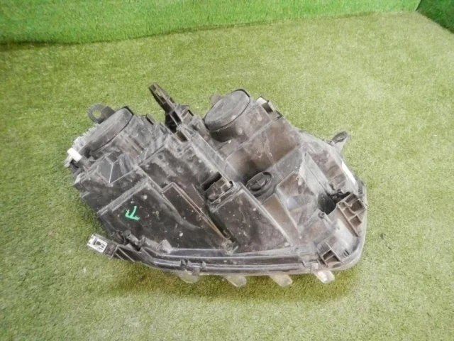 Фара левая для Renault Duster HM 2020+ на фотографиях