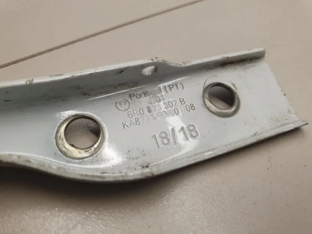 Петля капота правая для Volkswagen Polo V (6C) Седан 2015-2020 на фотографиях