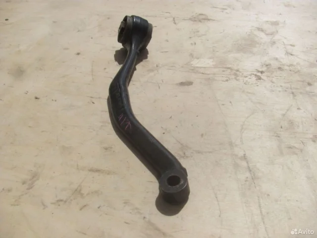 Рычаг передний правый нижний для BMW X3 Е83 2003-2010 на фотографиях
