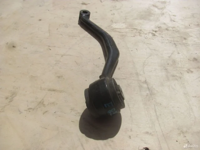 Рычаг передний правый нижний для BMW X3 Е83 2003-2010 на фотографиях