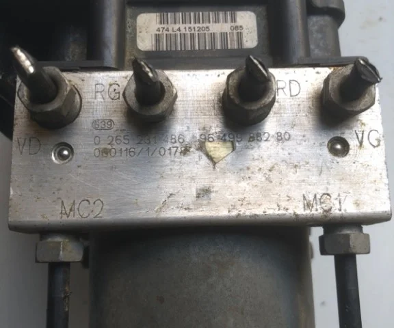 Блок ABS для Citroen C4 Хэтчбек 3dr 2004-2011 на фотографиях