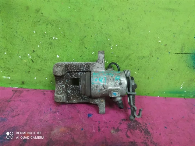 Суппорт задний правый для Skoda Octavia A5 Tour на фотографиях