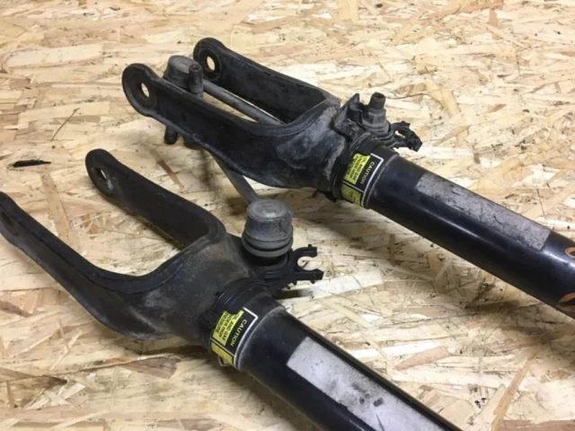 Амортизатор кабины горизонтальный передний правый для Mercedes-Benz M class W164 2005-2011 на фотографиях