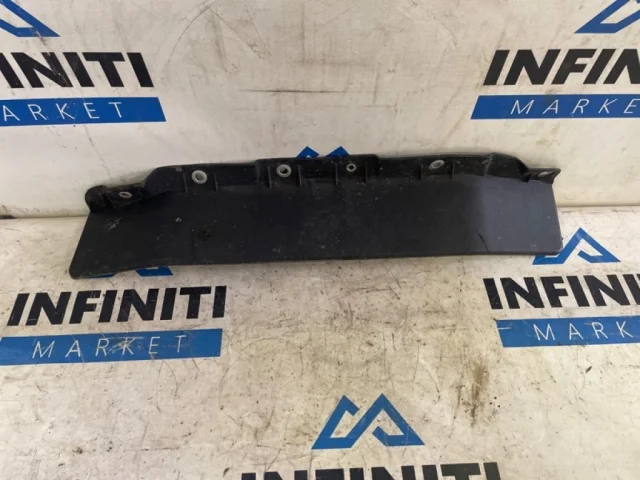 Усилитель переднего бампера для Infiniti QX 80 2013-2022 на фотографиях