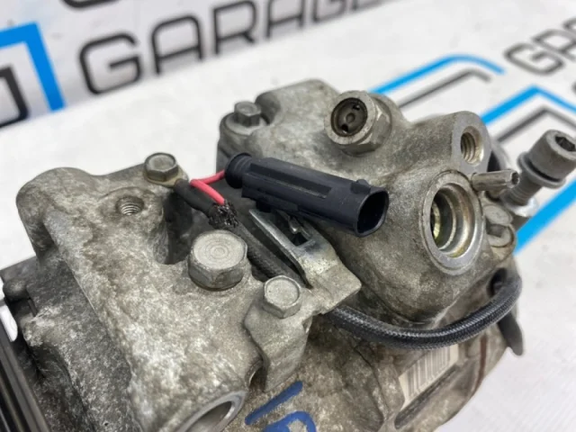 Компрессор кондиционера для Mercedes-Benz C class CL203 2000-2008 на фотографиях