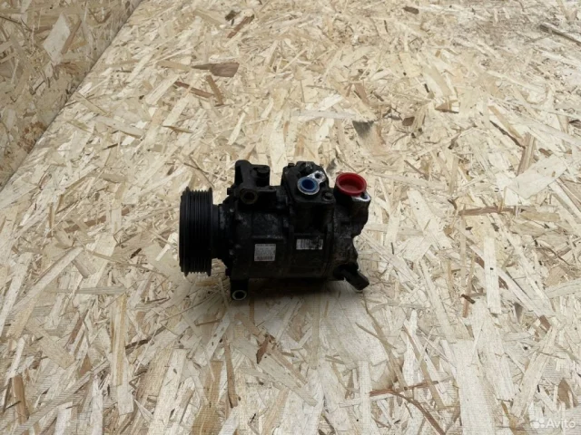 Компрессор кондиционера для Audi A4 B7 Кабриолет 2004-2008 на фотографиях