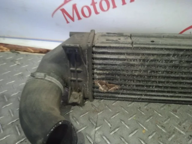 Радиатор интеркулера для Ford Galaxy CD340 2006-2015 на фотографиях