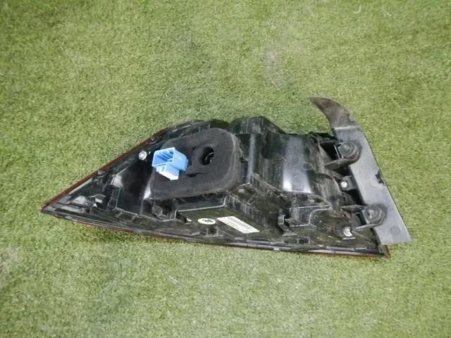 Фонарь внешний правый для Volkswagen Passat (B8.5) 2019+ на фотографиях