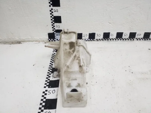 Бачок стеклоомывателя передний для Hyundai Creta 2 SU2 2021+ на фотографиях