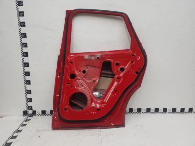 Дверь задняя правая для Porsche Macan 95B 2014-2023 на фотографиях