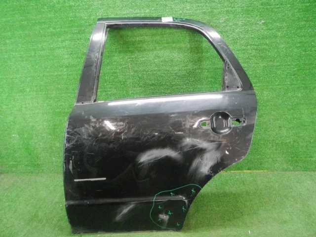 Дверь задняя левая для Suzuki SX4 2006-2009 на фотографиях