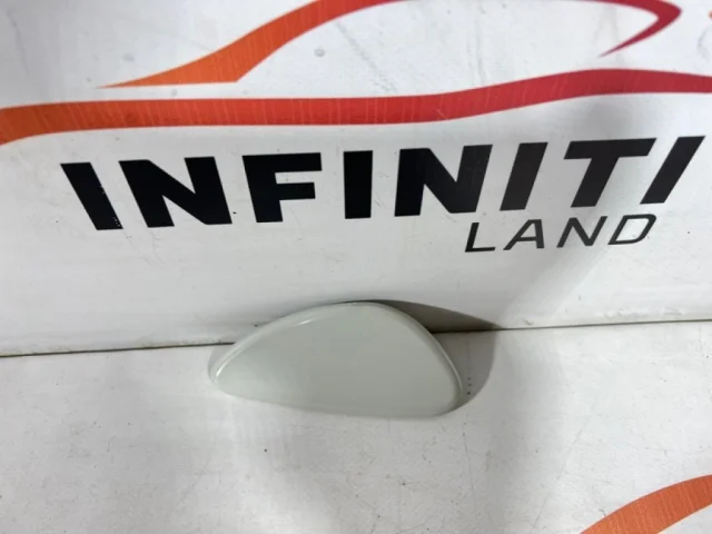 Крышка бачка омывателя фар для Infiniti FX S51 2008-2013 на фотографиях