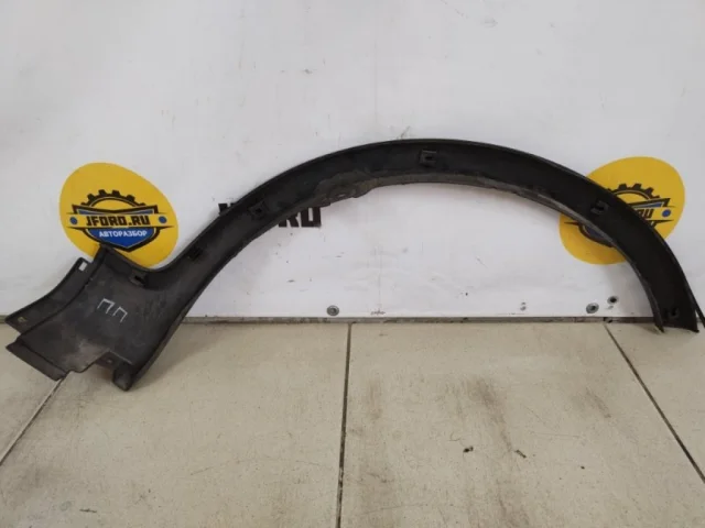 Молдинг крыла передний левый для Suzuki SX4 2006-2009 на фотографиях