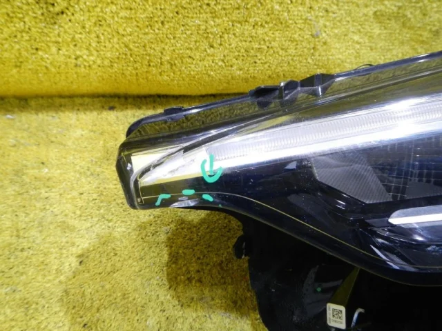 Фары для Infiniti QX 70 2013-2019 на фотографиях