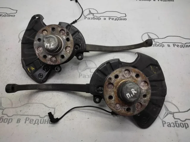 Кулак поворотный левый для Mercedes-Benz S class W220 1998-2005 на фотографиях