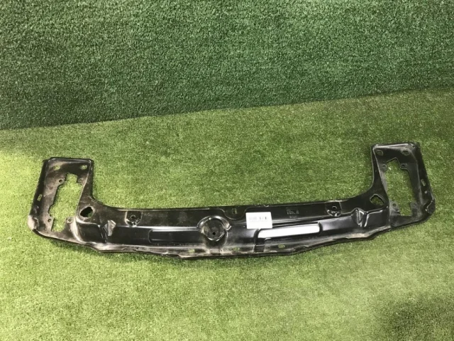 Панель радиатора (телевизор) для BMW 1er Ф21 2012-2014 на фотографиях