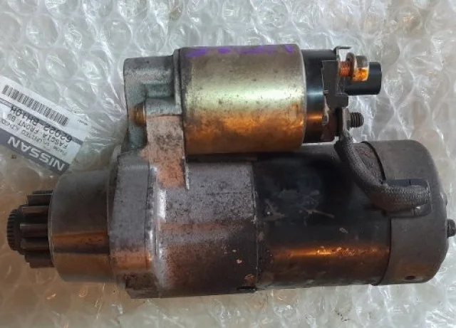 Стартер для Nissan Teana J31 2003-2007 на фотографиях