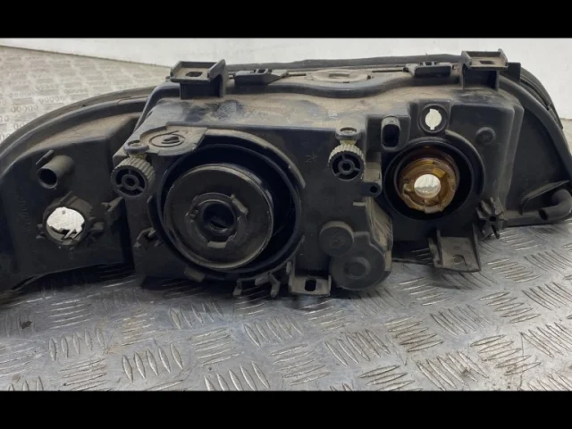 Фара левая для BMW 5er Е39 Touring 1997-2004 на фотографиях