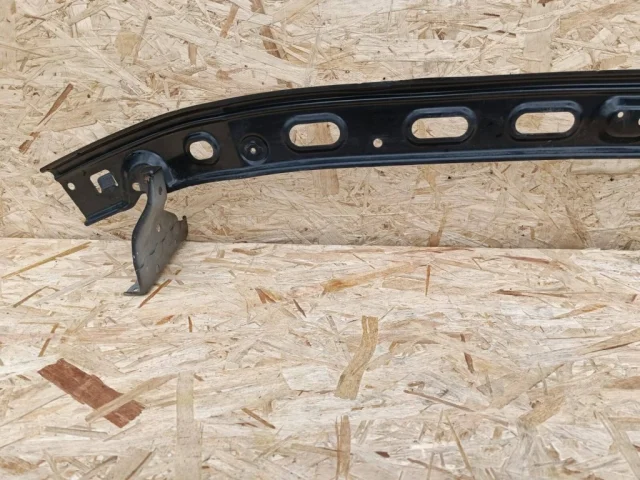 Кронштейн подушки двигателя для Toyota Land Cruiser 200 (JDM) 2007-2013 на фотографиях