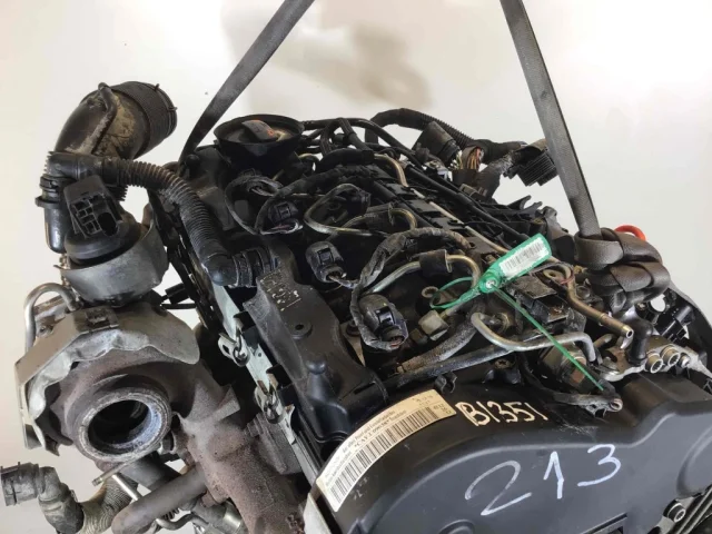 Двигатель без навесного для Volkswagen Caddy IV (2K) 2015-2020 на фотографиях