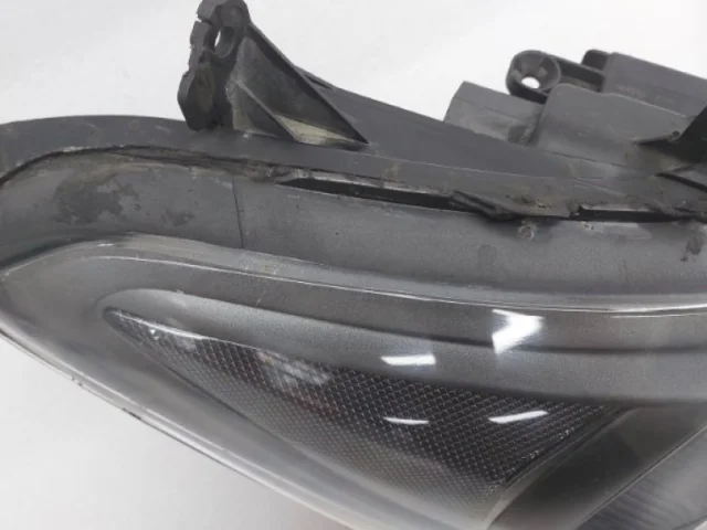 Фара правая для Infiniti QX 80 2013-2022 на фотографиях