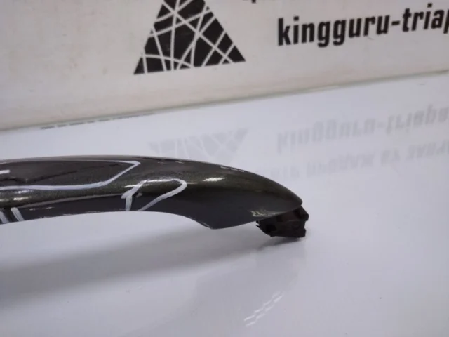 Ручка двери передняя правая внешняя для Hyundai Tucson NX4 2020+ на фотографиях