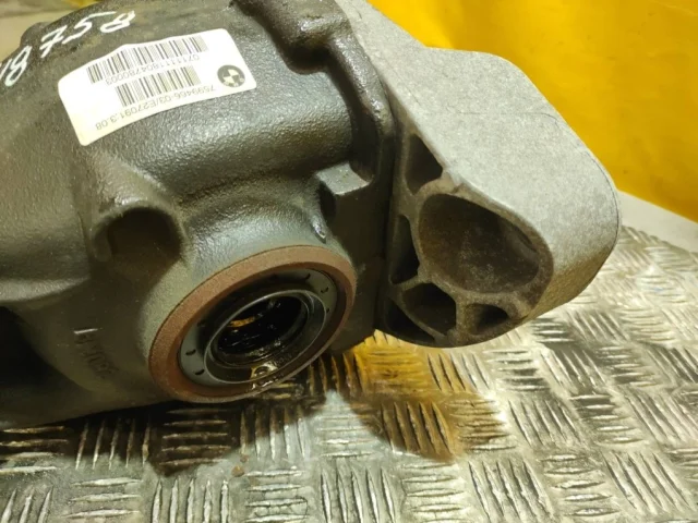 Редуктор заднего моста для BMW 1er Ф20 2011-2015 на фотографиях