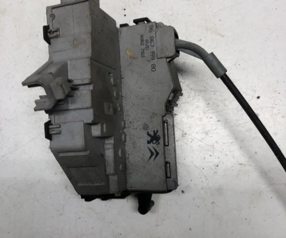 Двери для Citroen C4 Хэтчбек 3dr 2004-2011 на фотографиях