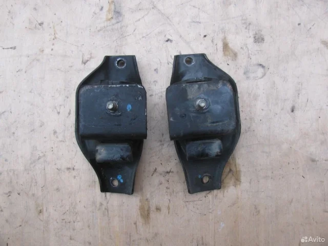 Подушка двигателя передняя правая верхняя для Subaru Forester SF 1997-2002 на фотографиях