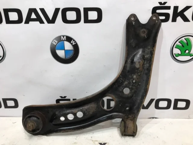 Рычаг передний правый верхний для Skoda Octavia A7 rest на фотографиях