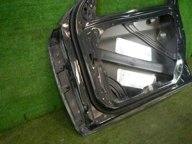 Дверь передняя правая для Mercedes-Benz S class W222 2013-2017 на фотографиях