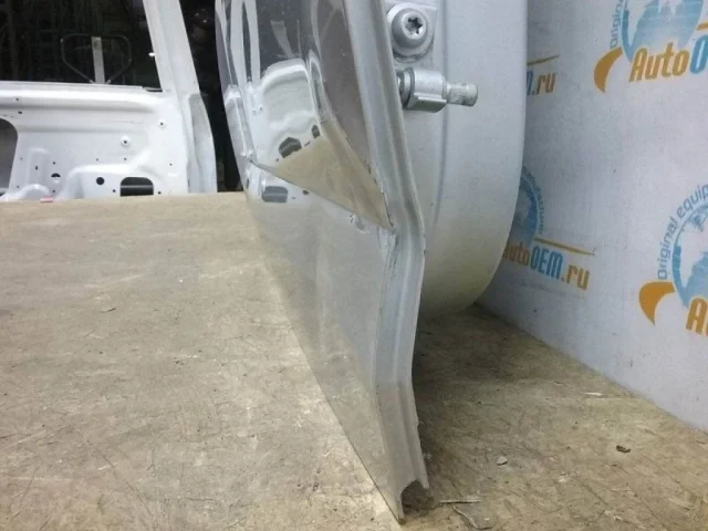 Дверь задняя правая для Skoda Octavia A7 Tour на фотографиях