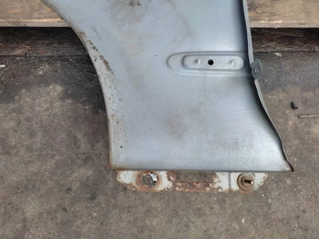 Крылья для Mercedes-Benz S class W220 1998-2005 на фотографиях