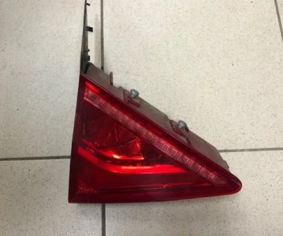 Фонарь внутренний левый для Audi A7 4G 2010-2014 на фотографиях