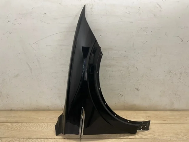 Крыло правое для Volkswagen Touareg III (CR) 2018+ на фотографиях