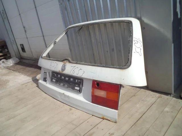 Дверь багажника для Volkswagen Passat Variant (B3, Typ 35i) 1988-1993 на фотографиях