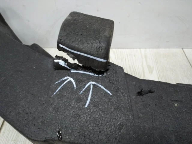 Усилитель переднего бампера для Renault Duster HM 2020+ на фотографиях