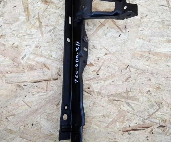 Стойка замка капота правая для Toyota Land Cruiser 200 2007-2015 на фотографиях