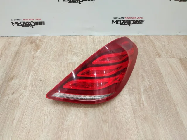 Стоп-сигнал правый для Mercedes-Benz S class W222 2013-2017 на фотографиях