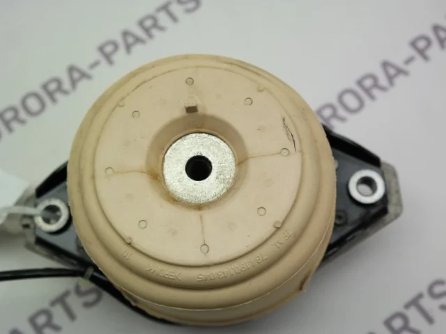 Подушка двигателя передняя правая верхняя для Mercedes-Benz GL class X166 2012-2016 на фотографиях